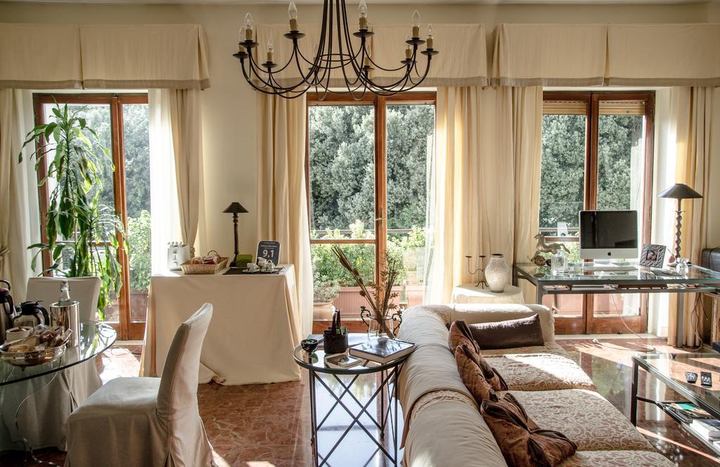 B&B Royal Palace Room Caserta Exterior photo